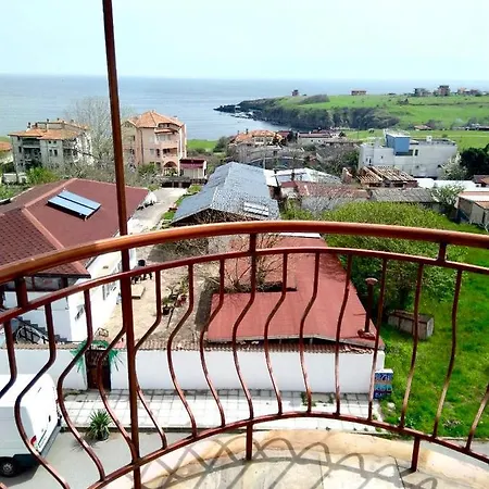 Kъща за гости прохлада 3 и 4 етаж 3*