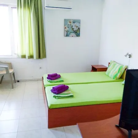 Gasthuis Kъща за гости прохлада 3 и 4 етаж Sinemoretz