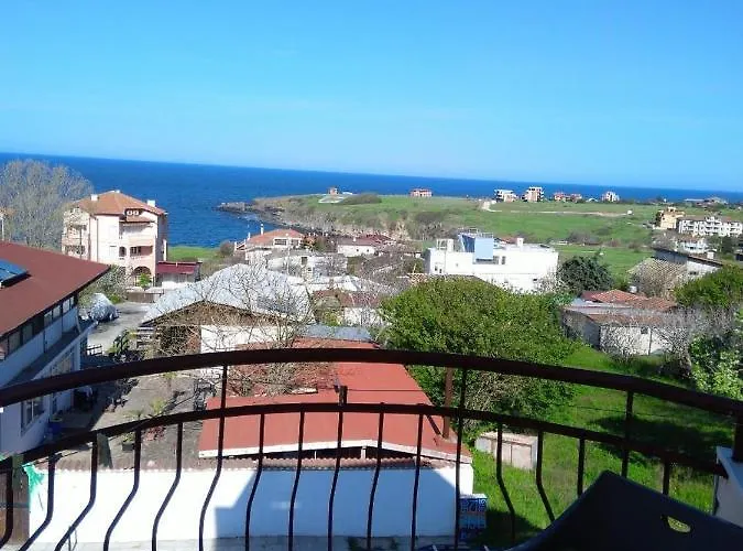 Kъща за гости прохлада 3 и 4 етаж Πανσιόν