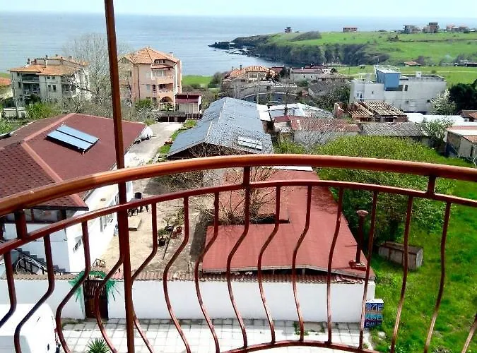 Kъща за гости прохлада 3 и 4 етаж 3*